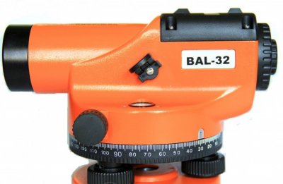 Нивелир оптический BAL 32 с линейкой и треногой